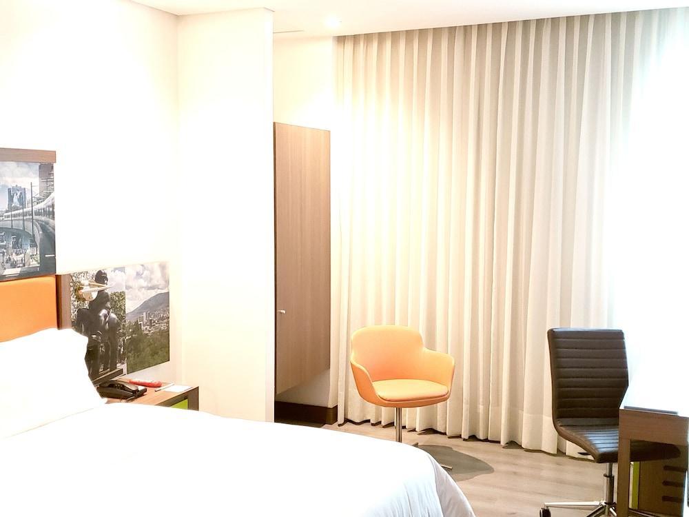 Hampton By Hilton Yopal Hotel Exterior foto